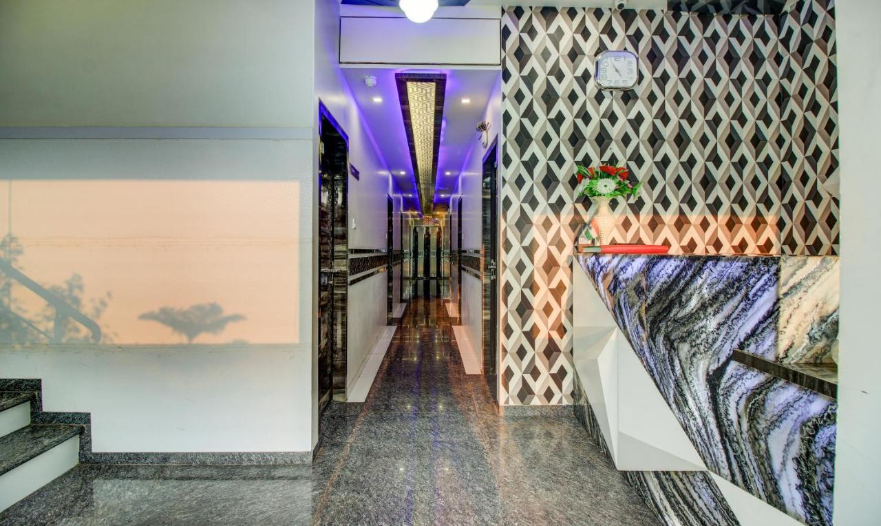Hotel Magnet Mumbai  Buitenkant foto