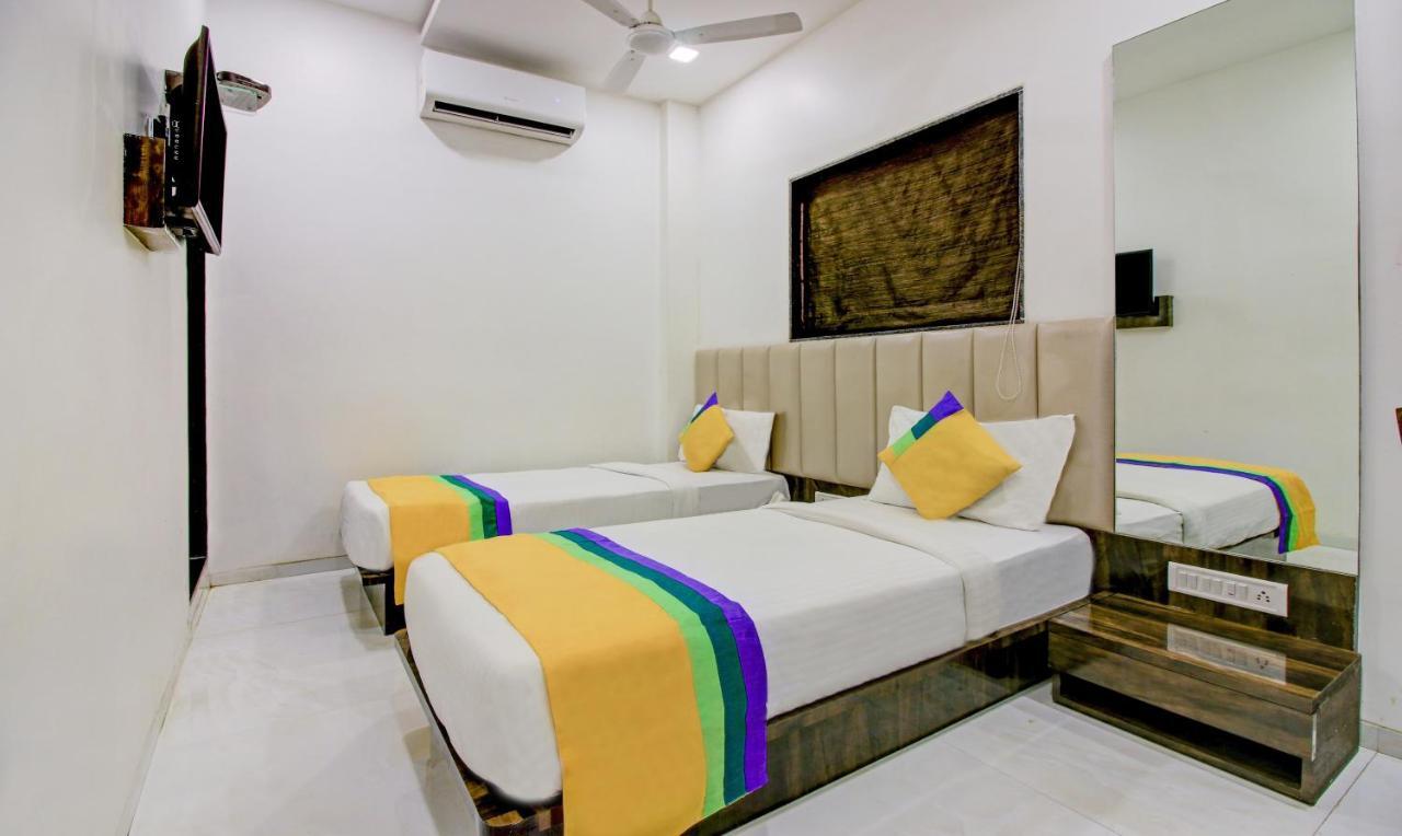 Hotel Magnet Mumbai  Buitenkant foto